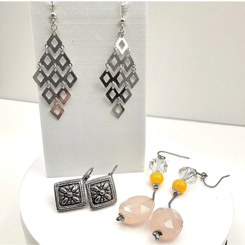 Vintage 90s Silver Tone Statement Chandelier & Floral Post Earrings Lot Jewelry